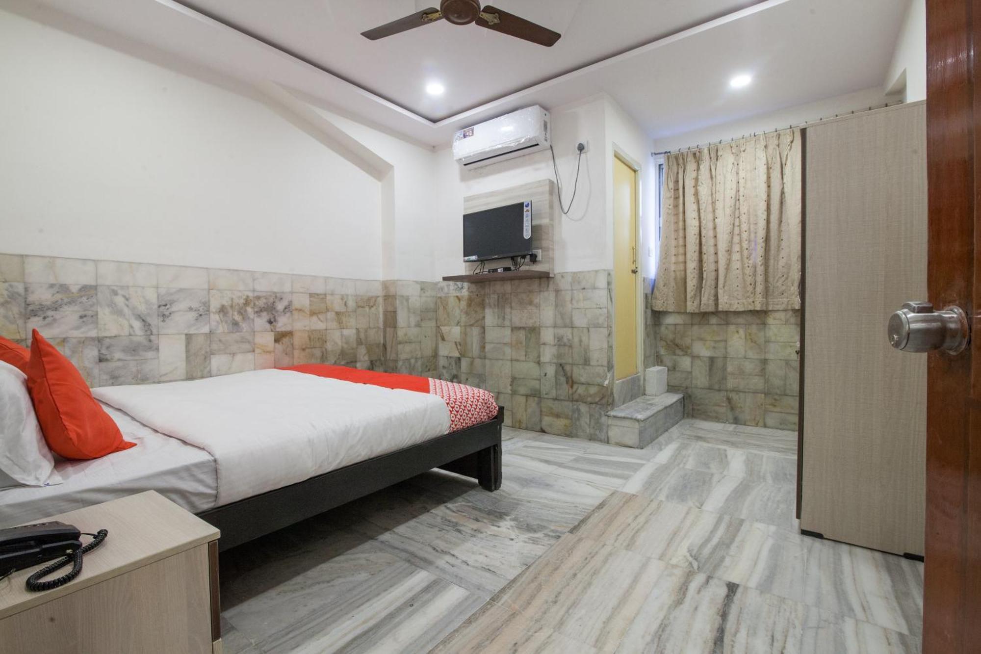 Super Hotel O Holiday Rani Gunj Opp Punjab National Bank Secunderabad Exterior photo